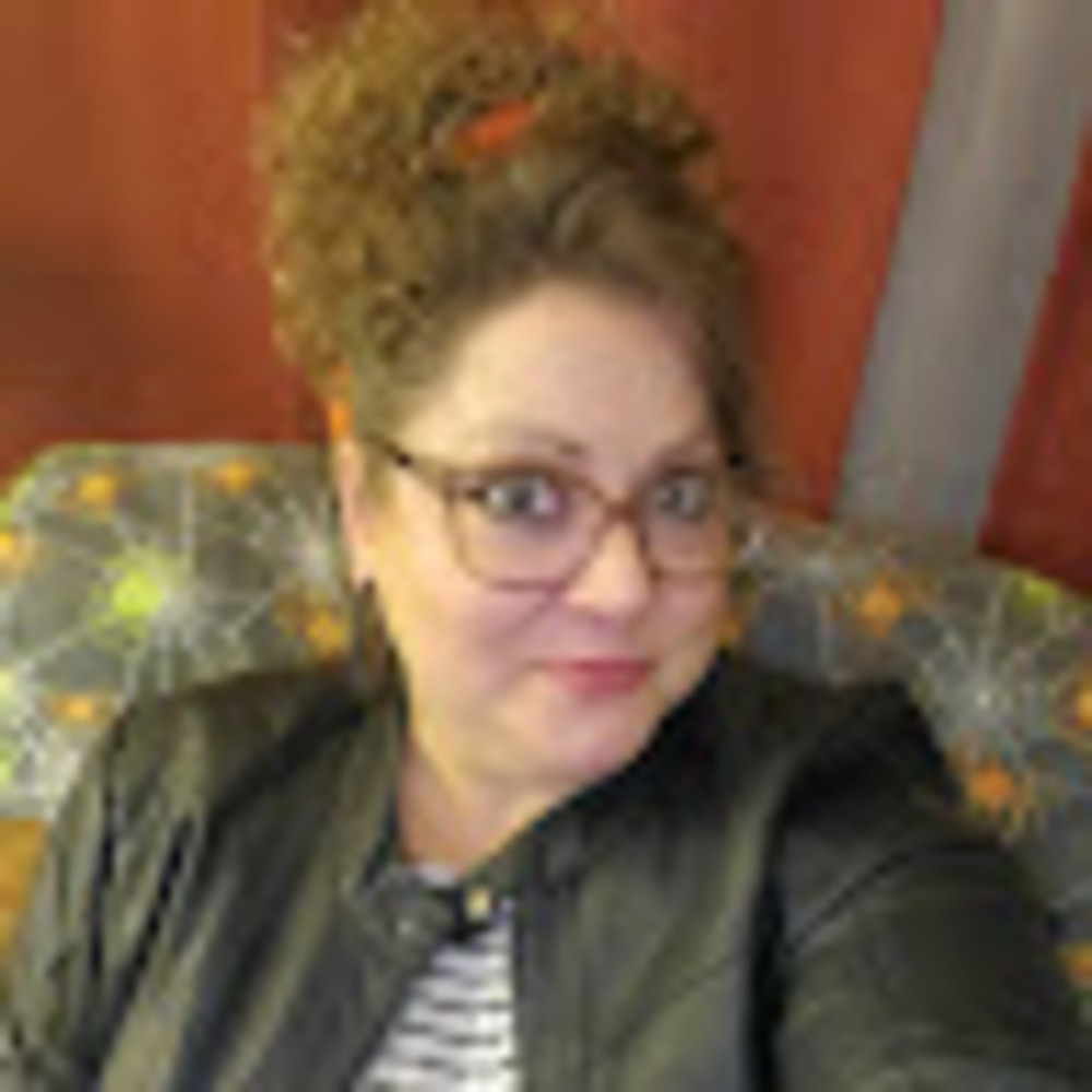 Meet your Posher, Shana